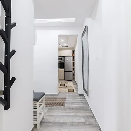 Old Town Colorful Two-bedroom Apartman