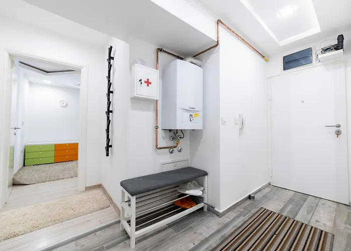 Old Town Colorful Two-bedroom