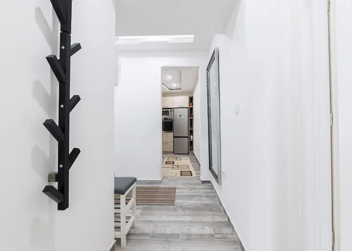 Old Town Colorful Two-bedroom Appartement